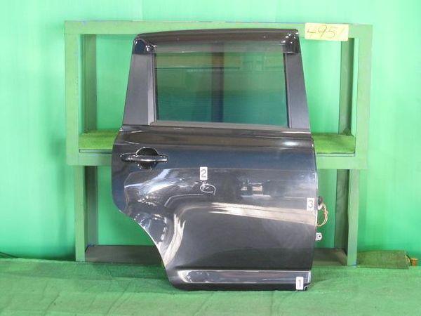 Toyota ractis 2005 rear right door assembly [5113300]