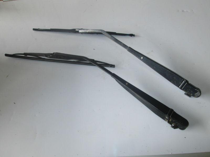 Jeep wrangler tj 1997-2006 windshield wiper arms and blades 883