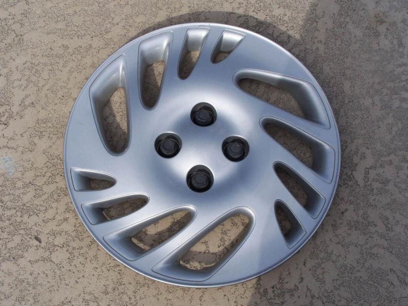 1998-99 saturn s  series 14"  hubcap