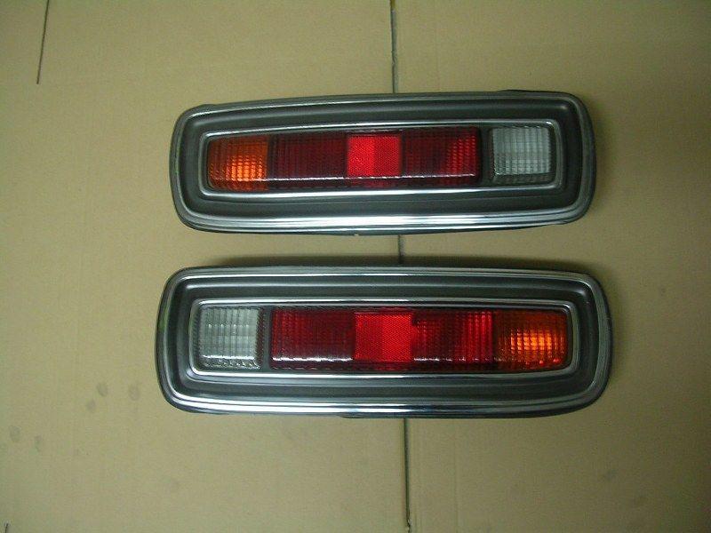 Datsun 160b rear tail light new original - ship worlwide