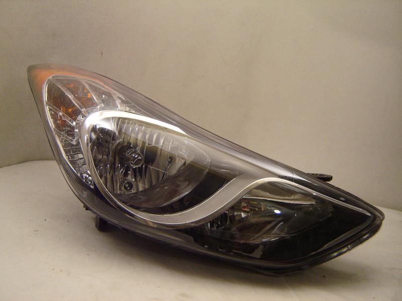 Hyundai elantra right halogen headlight 11 12 oem