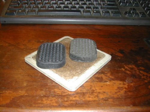 Fiat 850 pedal pads nos oe akron