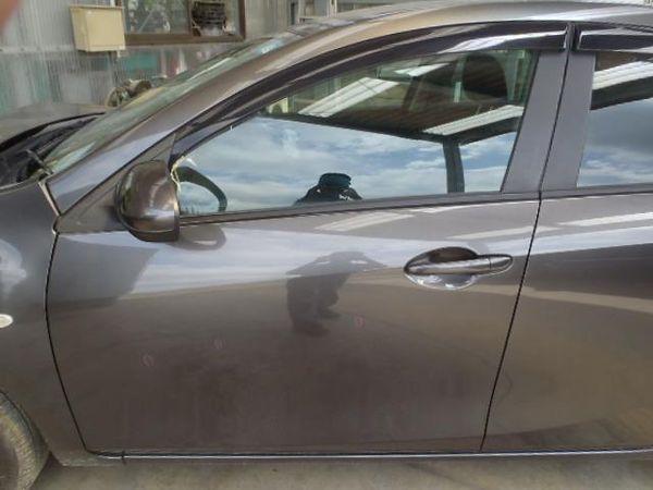 Mazda axela 2009 front left door assembly [0013200]