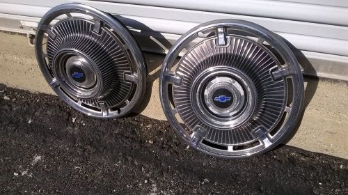 Pair of two (2) vintage chevrolet 14&#034; hubcap, believe 1965 for impala and other