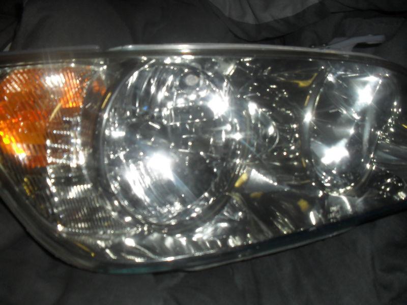 01-05 oem lexus is 300 right passenger xenon hid headlight