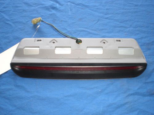 02-07 subaru impreza wrx wagon third 3rd rear brake light taillight center oem