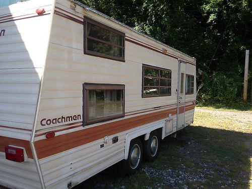 1985 23.5 foot coachmen camper