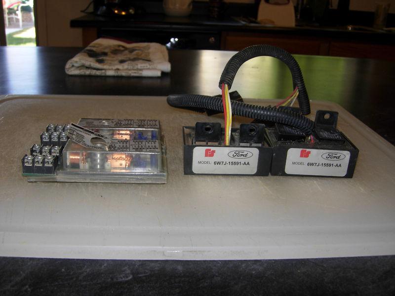 Code - 3  headlight flashers , ford  headlight flash