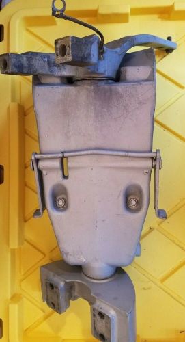 1983 johnson evinrude 235 hp swivel bracket 0432708 0389335 steering 0392518