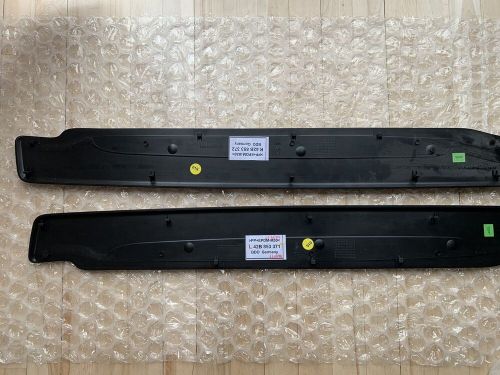 New original audi r8 gt mk1 door sill set l+r