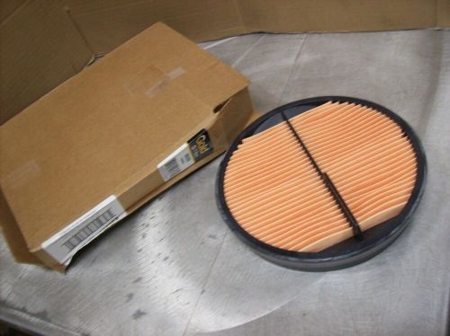 Napa air filter 9520