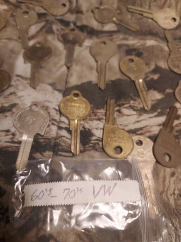 17-1970s vw uncut keys