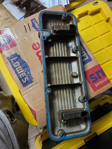 1995-1997 chevy cavalier 2.2 valve cover 10141951