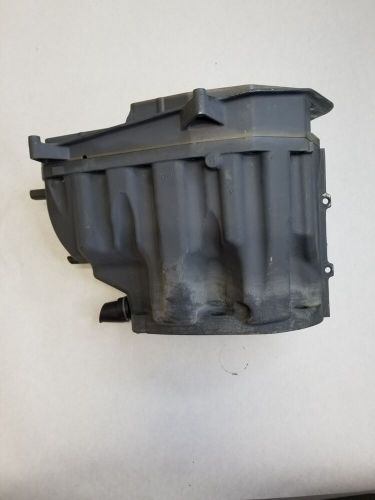 Yamaha 2011 70hp 4-stroke oil pan