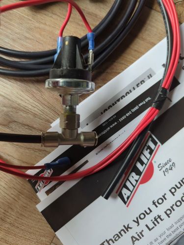 Air lift 25592 load controller single gauge on-board air compressor control