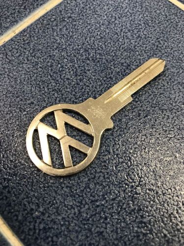 Vintage vw bug nos sg huf key blank 1952-1959 ghia ‘56-‘66 original german oval