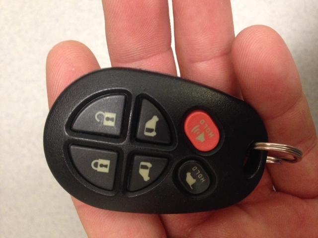 2006 toyota sienna keyless entry remote faub w/power doors like new