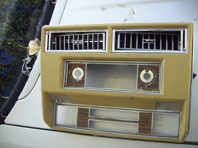 1978 cadillac fleetwood / coupe deville radio bezel