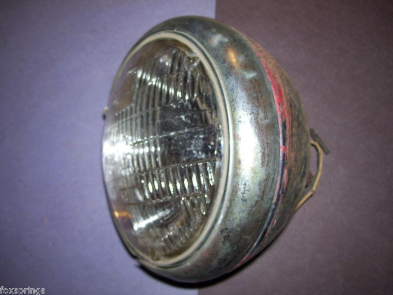 Vintage rear mounted sealed beam headlight assembly   mis66