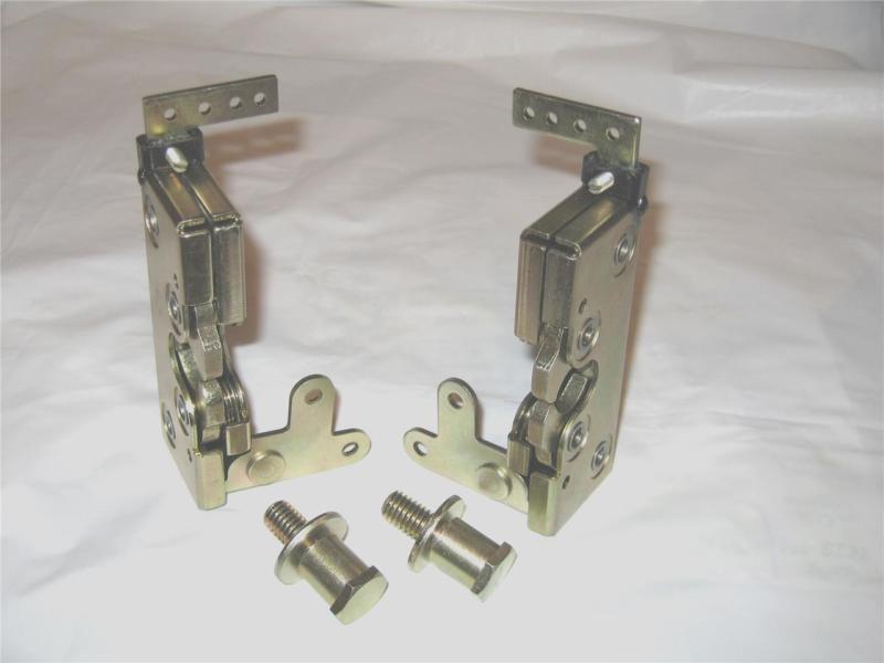 Large universal locking door latches hot rod latch