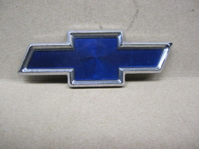 Chevy chevrolet emblem ornament chrome blue 4.5 inch