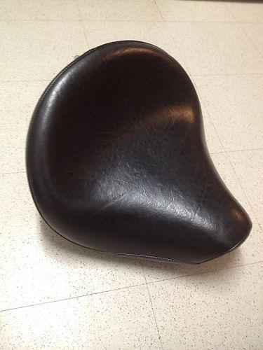 00-09 yamaha v-star 1100 classic stock driver seat - like new