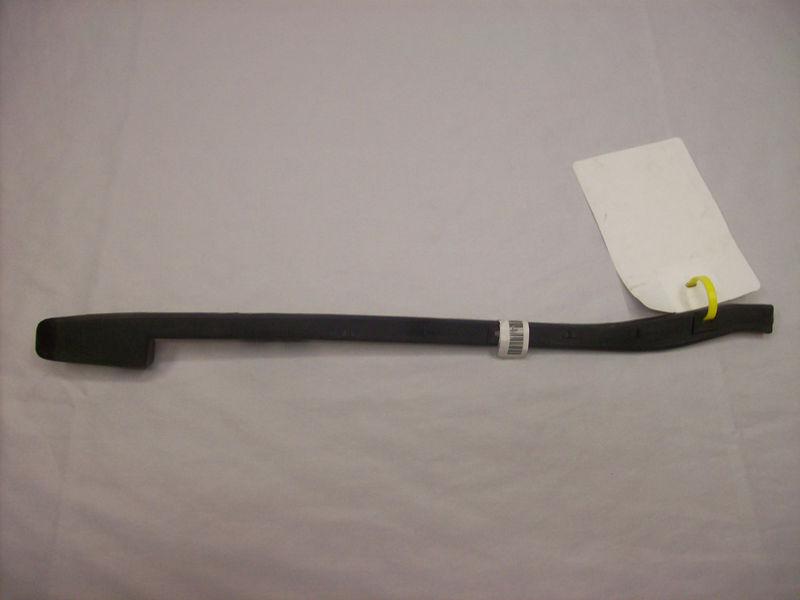 07 08 09 10 11 12 chevy suburban left rear bumper support bracket