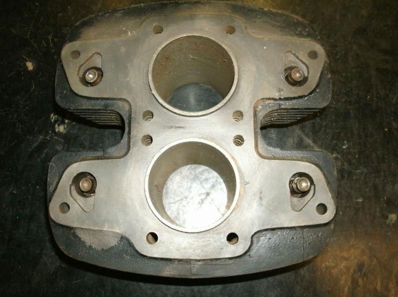 English dual cylinder block, norton