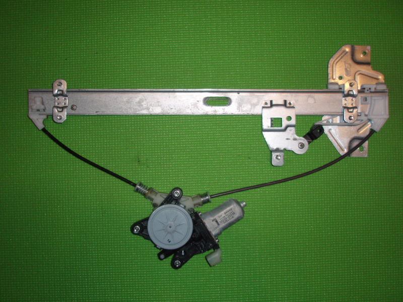 Hyundai kia sedona oem power window regulator with motor - rear driver side lh 