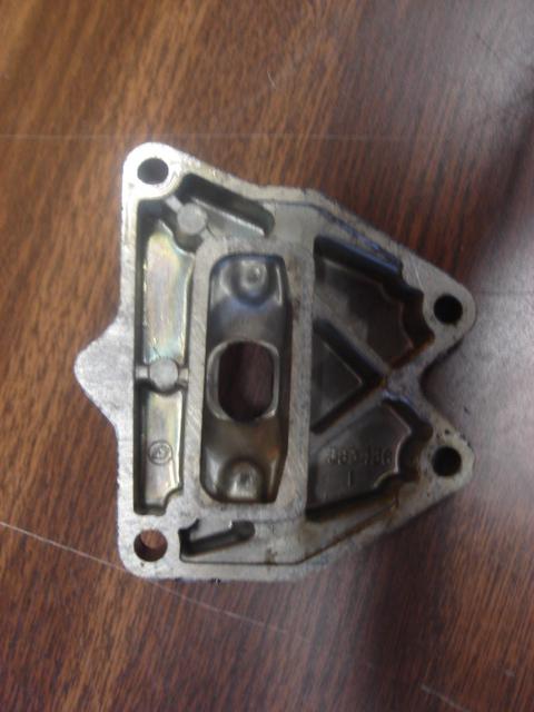 1975 evinrude 4 hp carbureator plate  383436