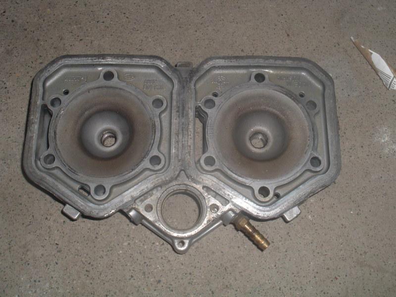 Oem 01-02 ski doo cylinder head # 420923457  700 cc mxz, summit, formula, legend