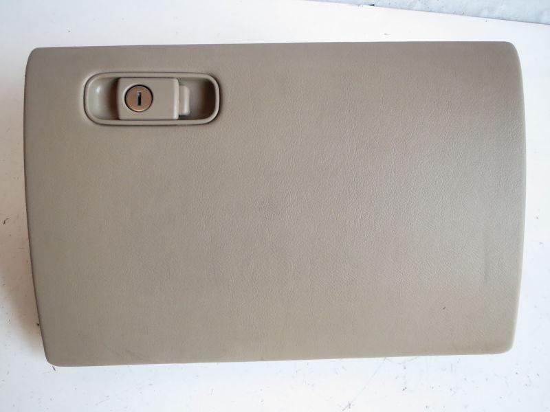 99 01 acura tl 3.2 glove box storage compartment tan b26