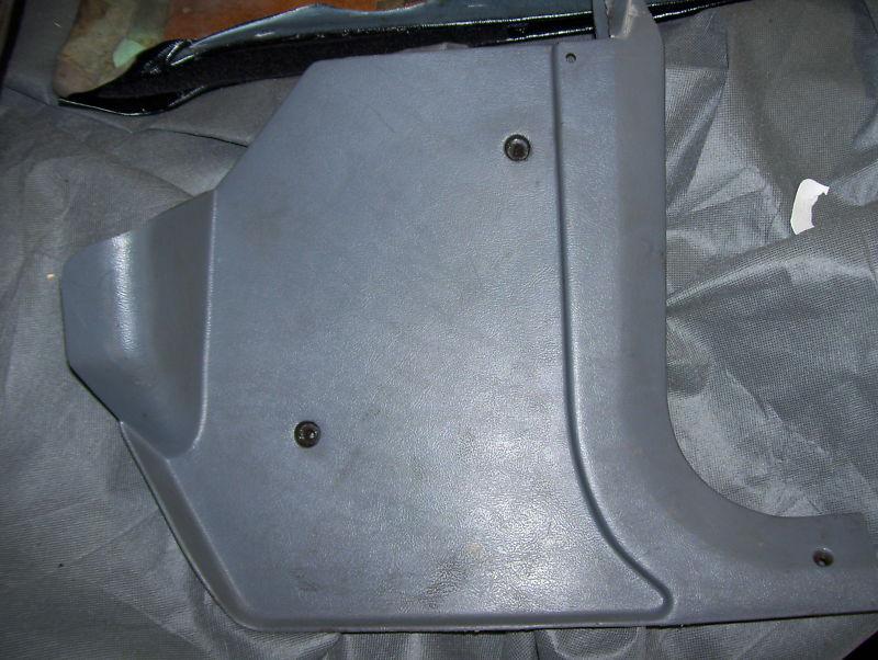 82-92 camaro, firebird, trans am  passenger side kick panel  rh grey no cracks