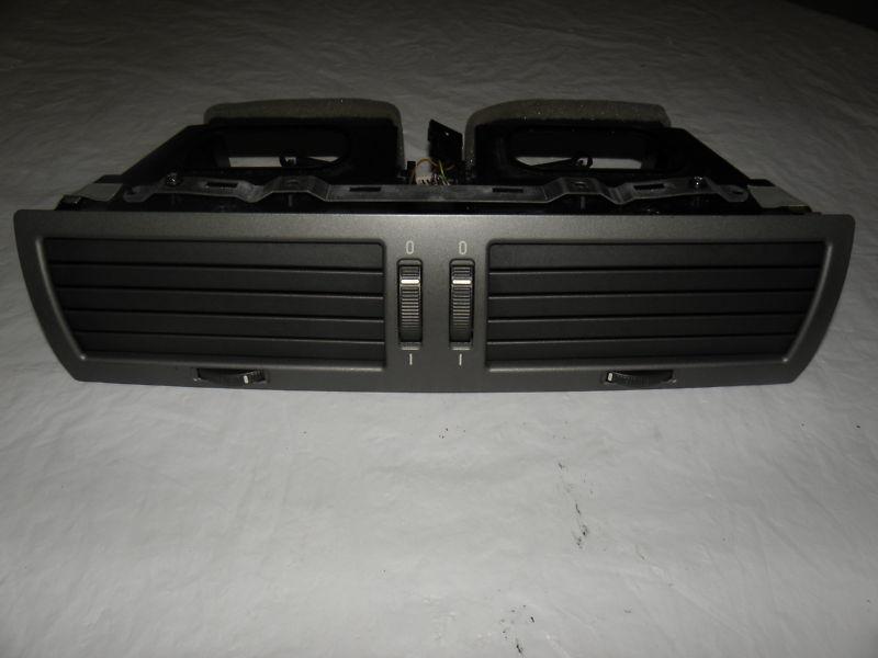 Bmw 745i 2002 e65 oem dash ac cooling and heater double air vent