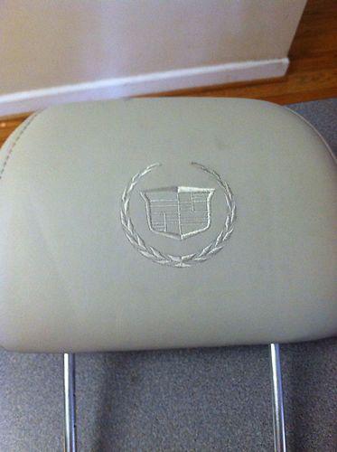 04 cadillac escalade head rest (2) front driver and passenger