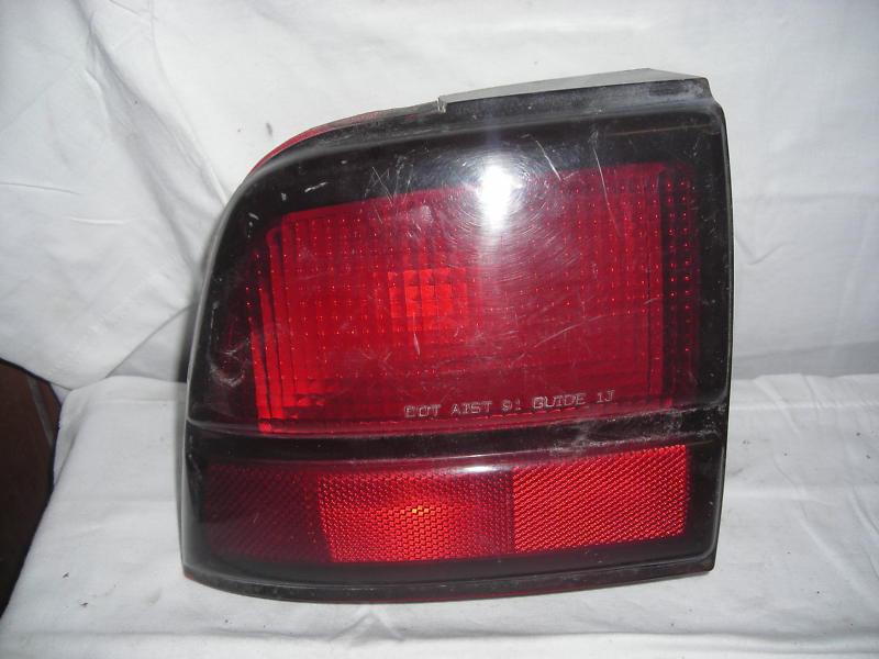 1991-1994 chevy cavalier lh tail light