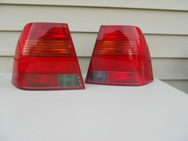 Pair of oem vw volkswagen jetta mk4 taillights 1999 -2005 excellant condition