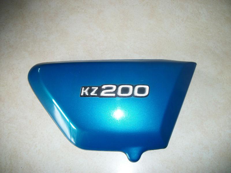 Kz200 kz 200 kawasaki side cover - right side cover - very nice