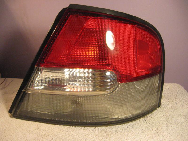 1999 nissan altima special edition se oem tail light assembly brake lamp right