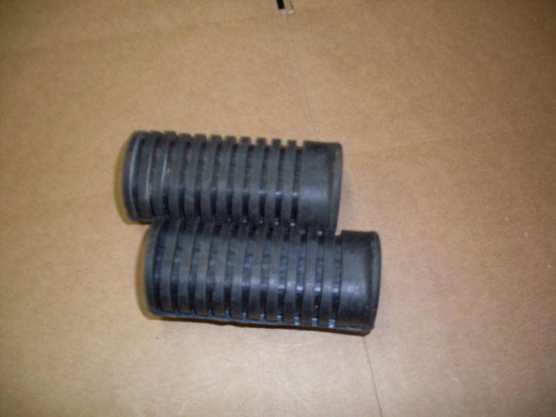 Square rubber foot pegs honda, suzuki,yamaha,kaw.