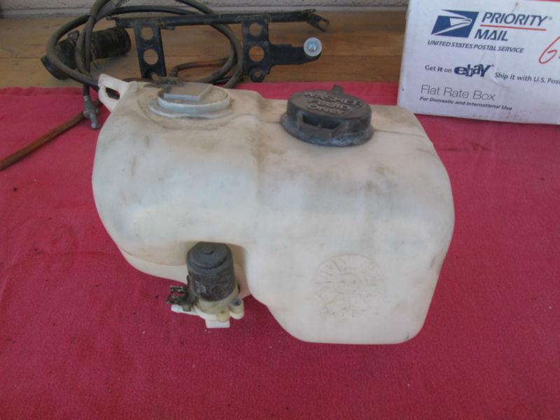 95 dodge dakota window washer reservoir plastic windshied tank 1995 96