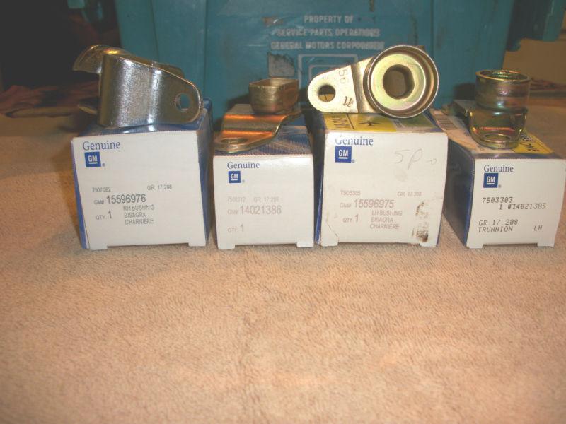 4 piece set tailgate hinges 1981 1982 1983 1984 1985 1986 1987 chev gmc nos nib