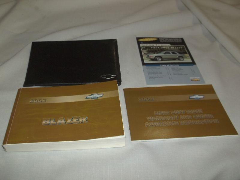 2002 chevrolet blazer owner manual 4/pc.set & black chevrolet factory case oem