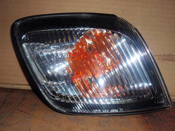 Toyota ipsum 1996 right clearance lamp [0111000]