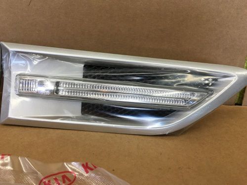 Oem genuine led light fender signal lamp side marker for kia 2010 - 2013 soul