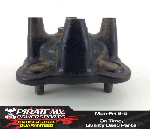 Yamaha 600 grizzly front wheel hub a yfm600 #24 1998