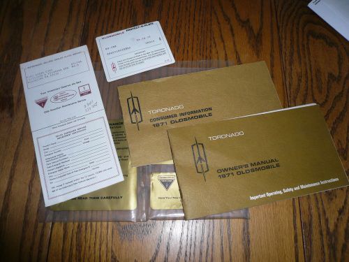 1971 oldsmobile toronado owner&#039;s manual - glove box - package