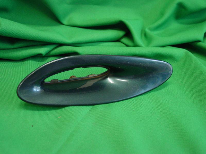 94-98 ford mustang green hood passenger side outer trim air scoop bezel 97 96