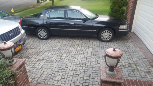 2003 lincoln town car signature