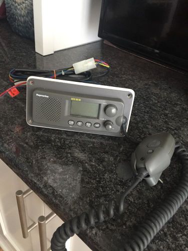 Raymarine ray53 dsc vhf